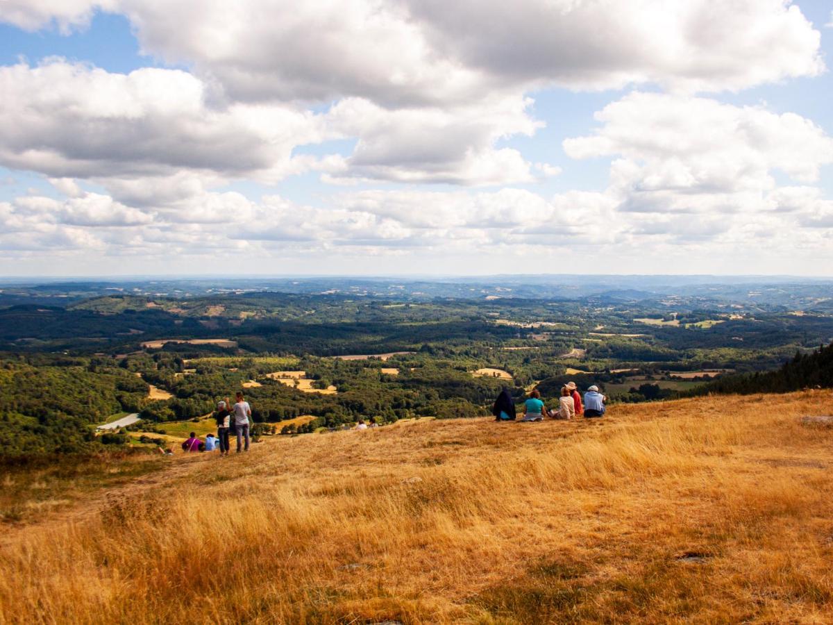 לינה וארוחת בוקר Treignac Vue Sur La Vezere מראה חיצוני תמונה